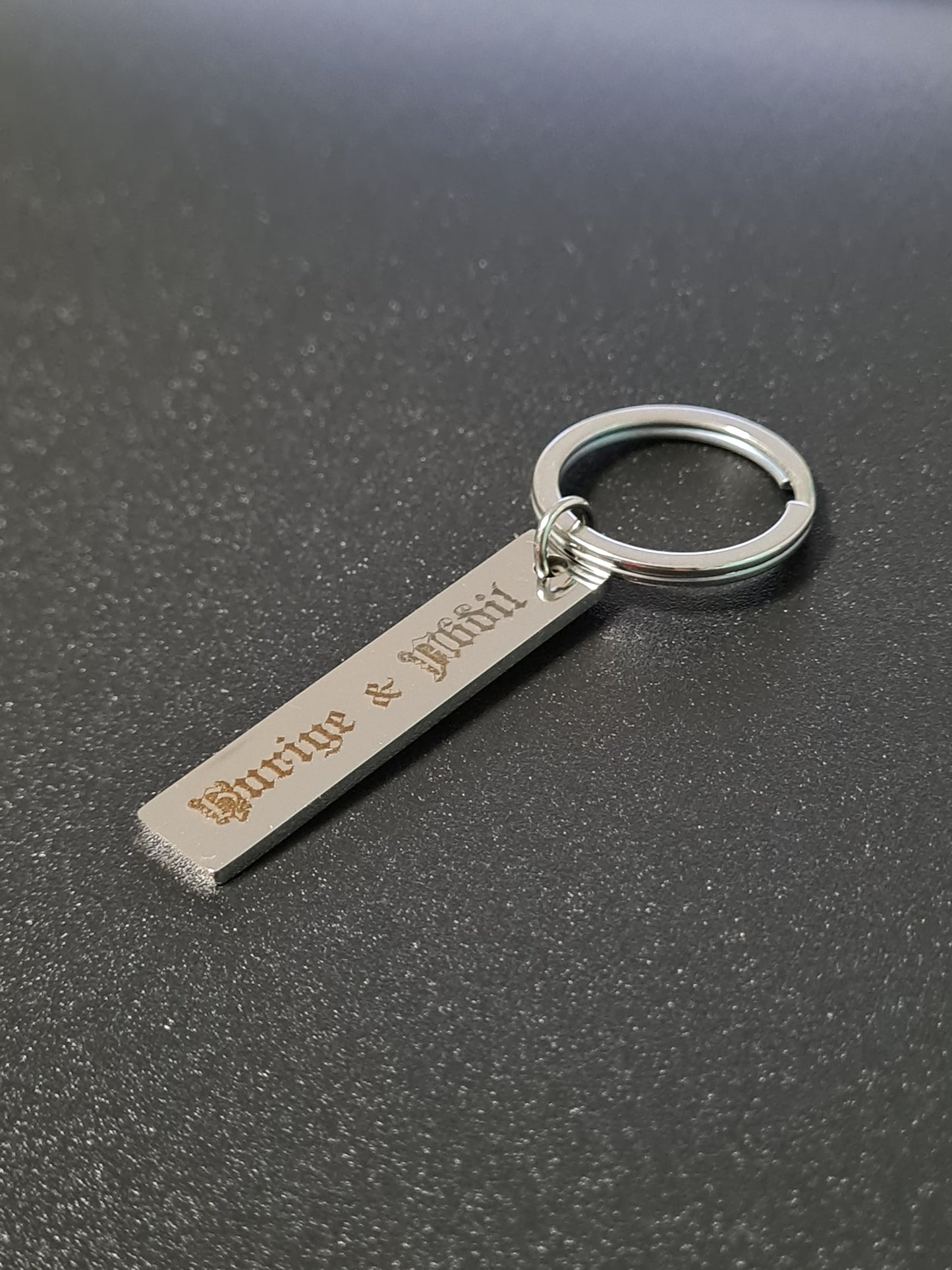 Porte clé rectangulaire fin de 4,5x1 cm