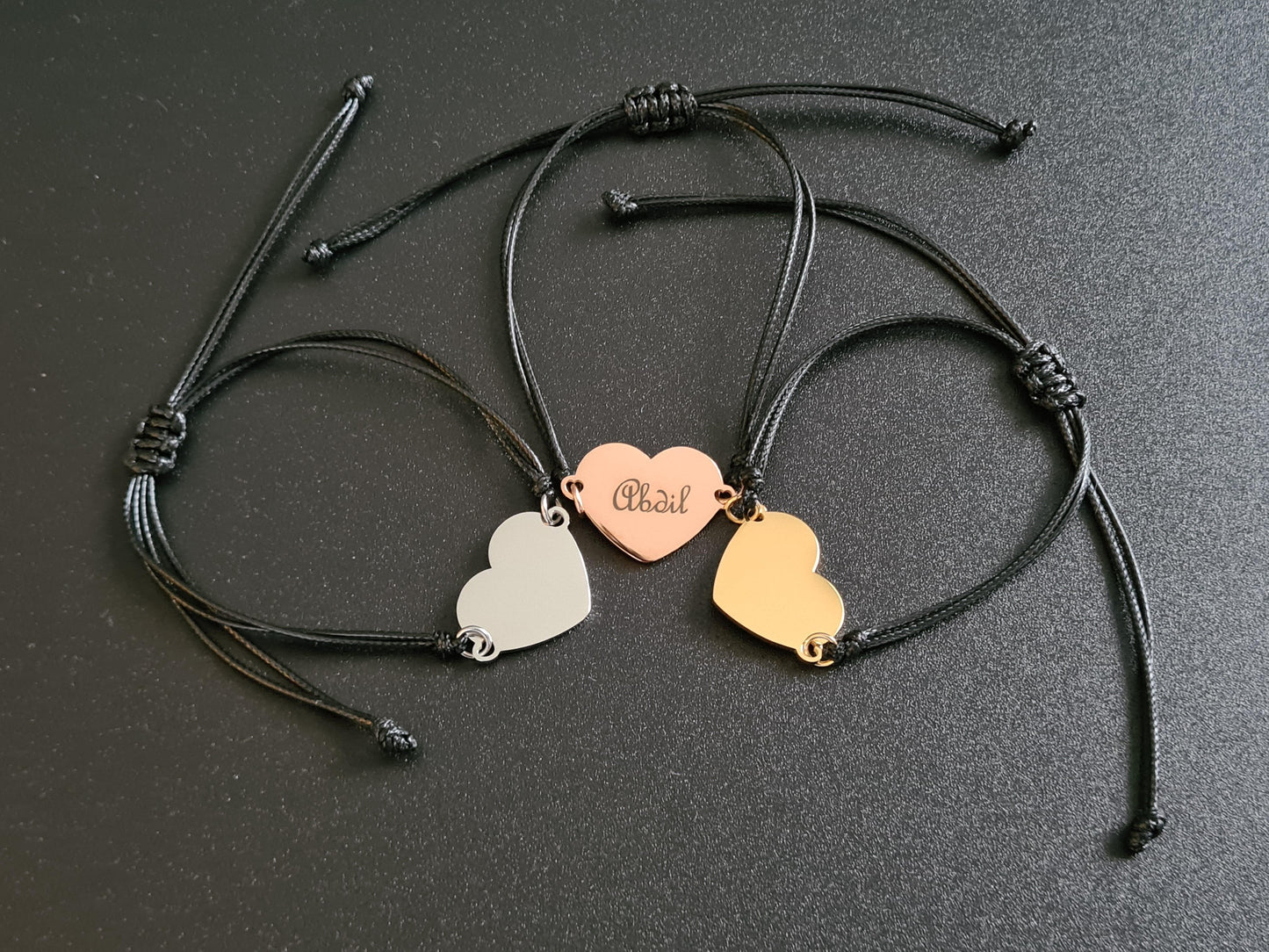Bracelet cordon avec breloque coeur de 17x25 mm