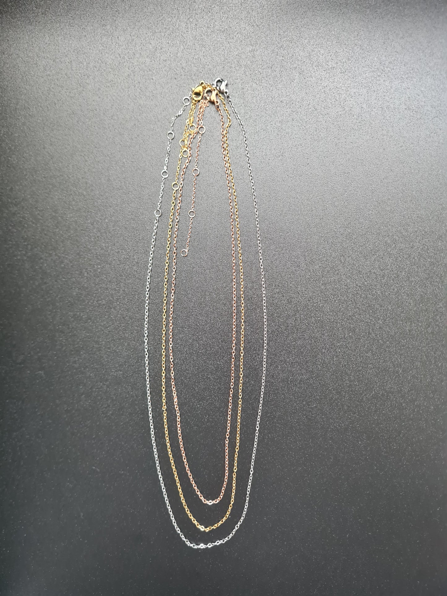 Chaine #3 de 2 mm d'épaisseur et de 42+5 cm de long (5 trous de réglages)