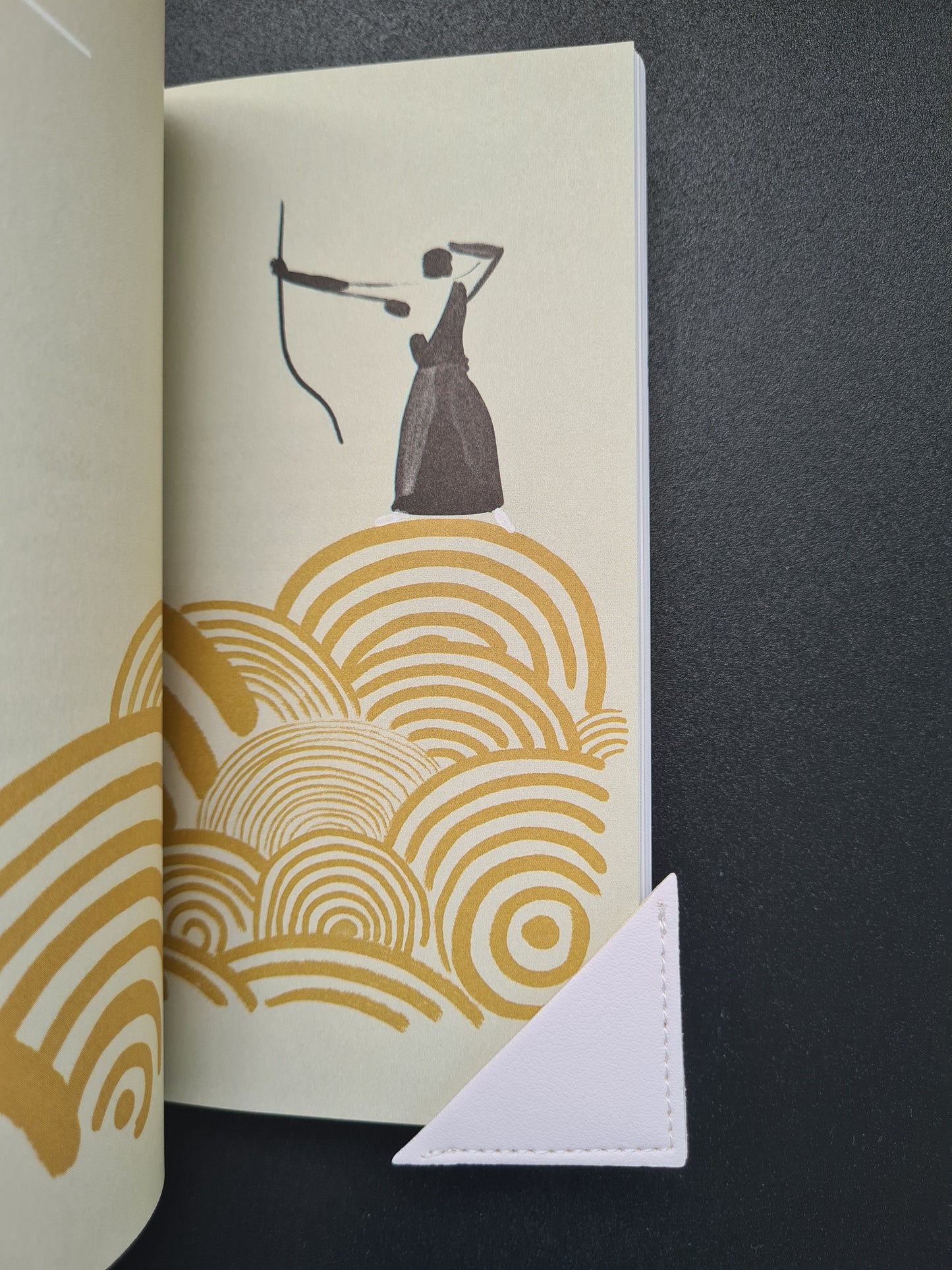 Marque page simili cuir en forme d'angle