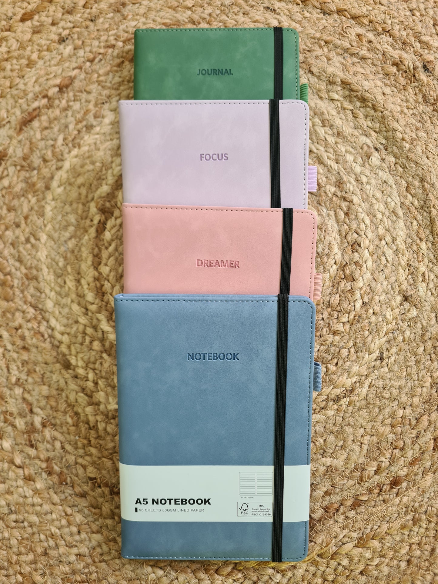Cahier A5 effet cuir avec place stylo