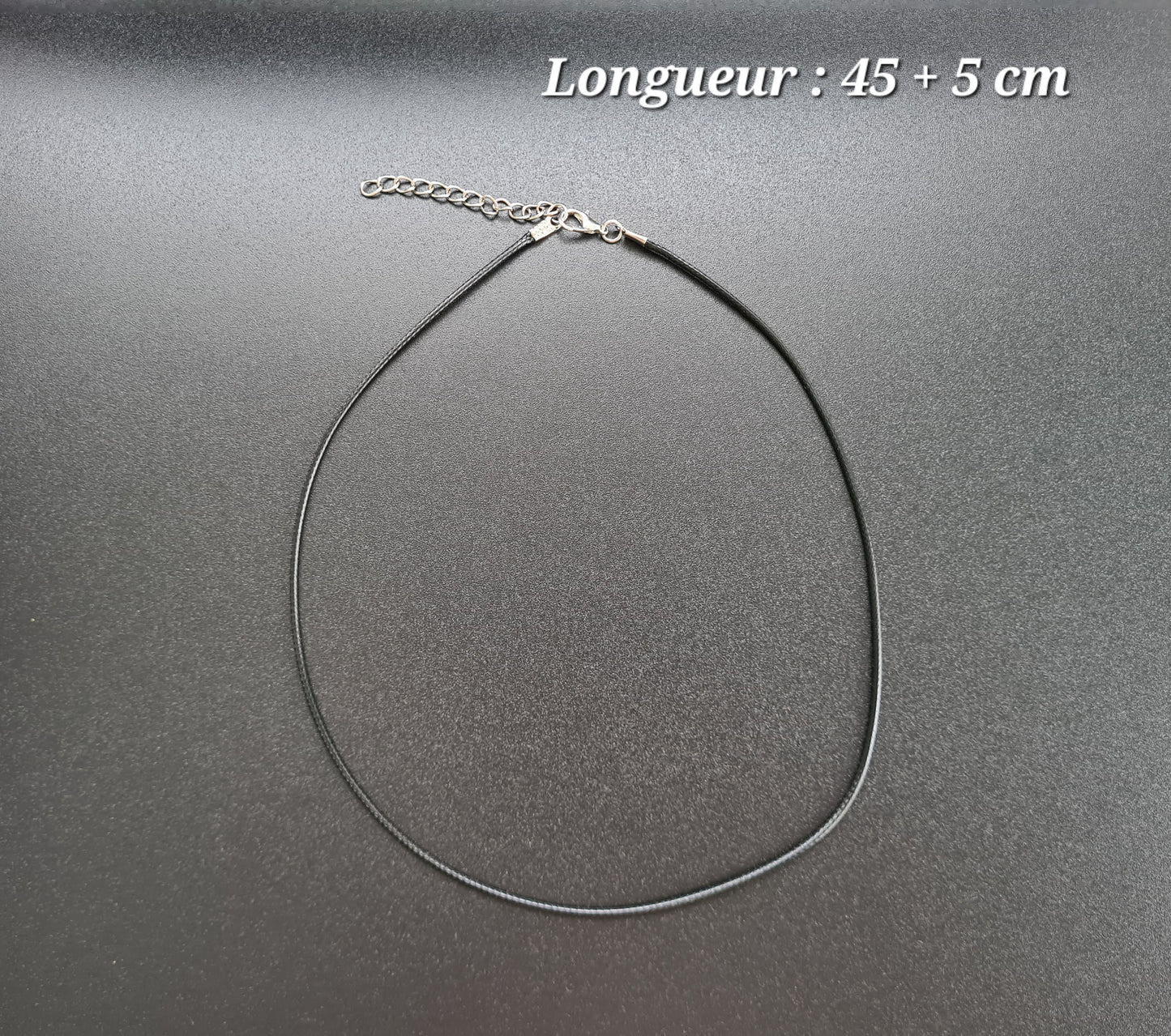 Chaine #1 en corde de cire de 50 cm noir