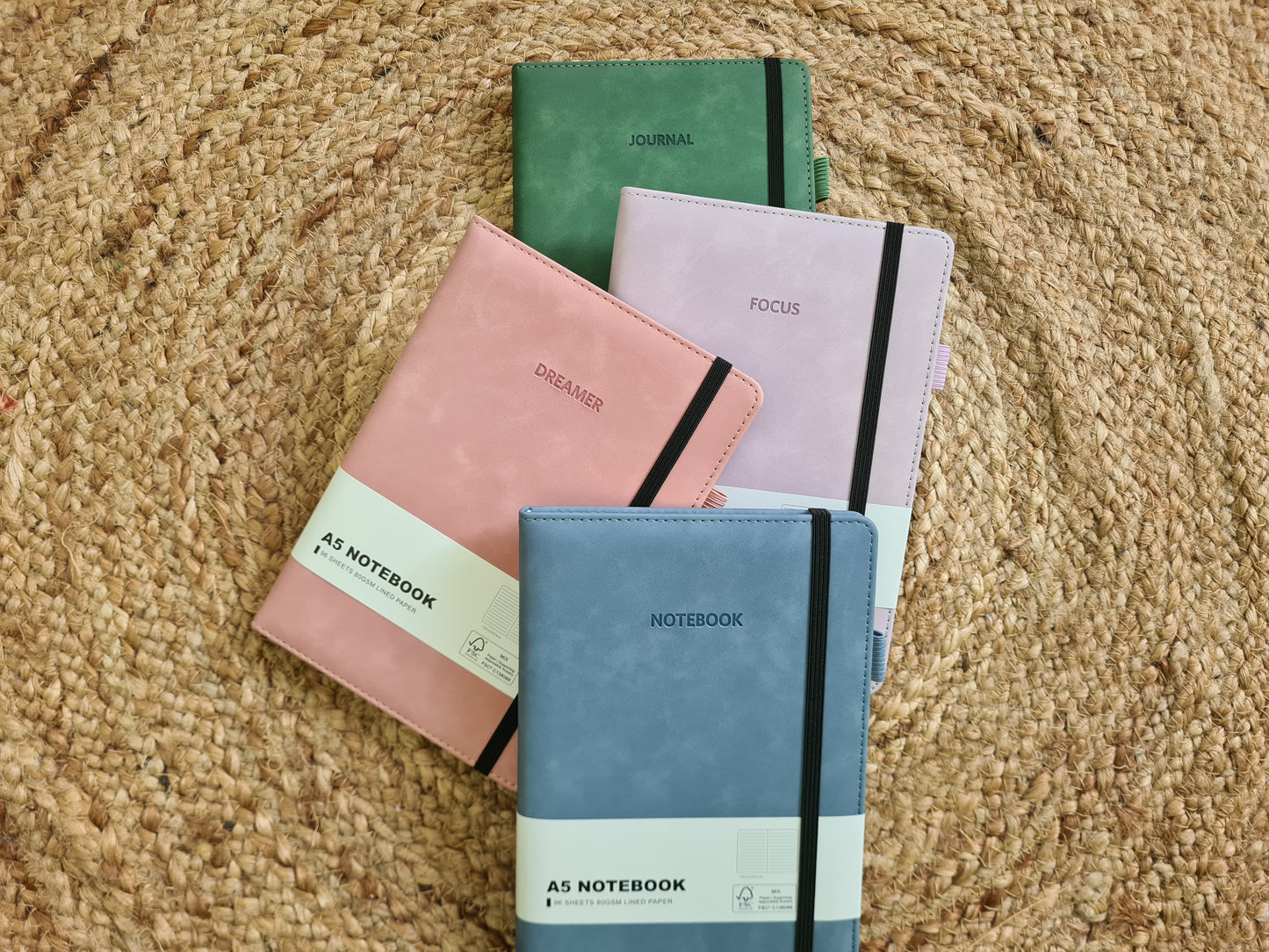 Cahier A5 effet cuir avec place stylo